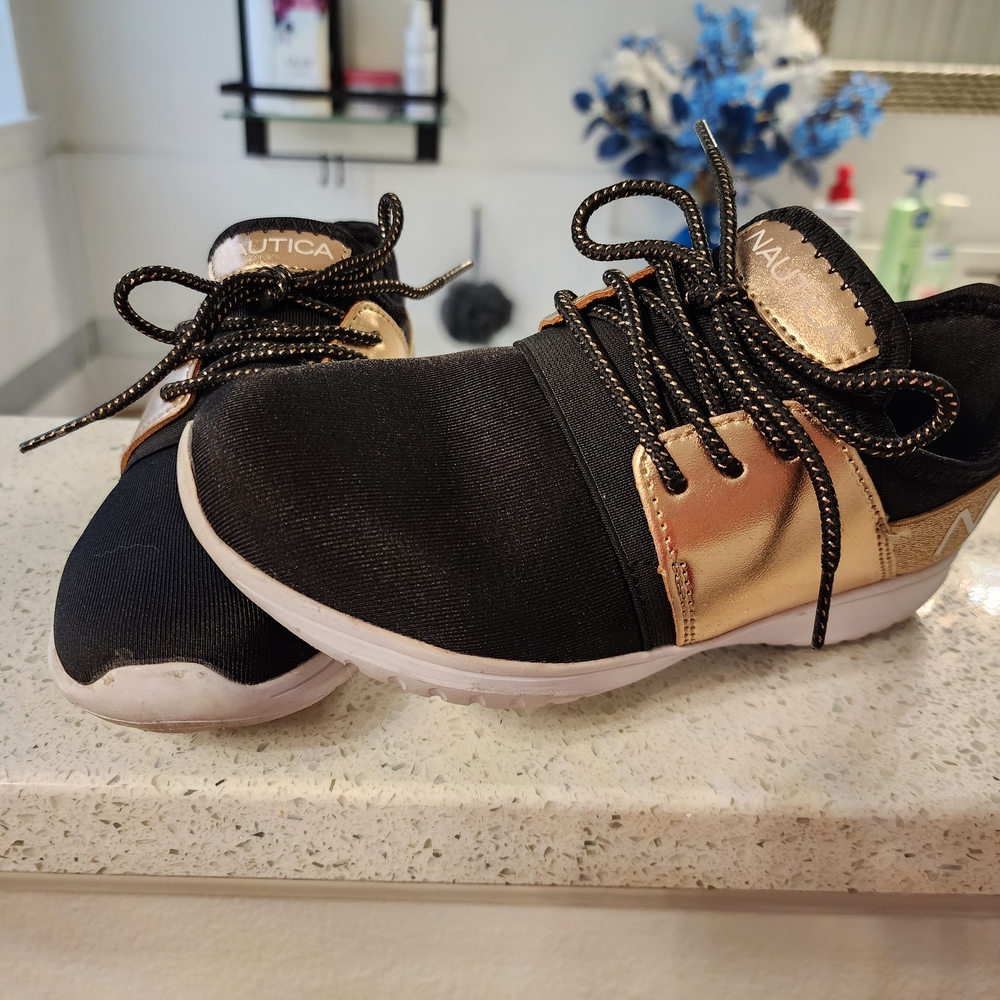 Nautica Girls Black and Gold Sneakers